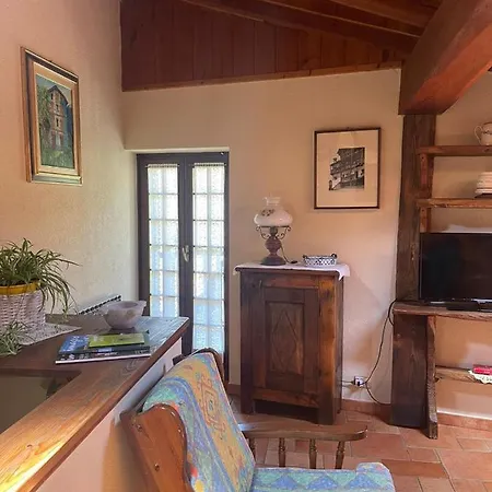La Leuna Apartment *